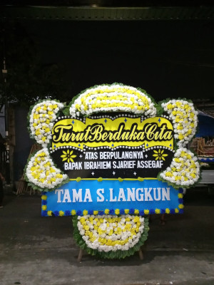 Papan Bunga Duka di Cipamekar